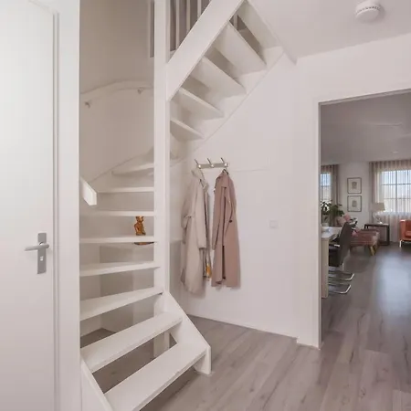 Heuvel Zicht شقة *