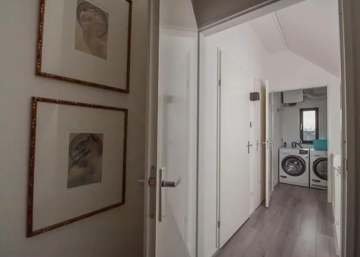 Heuvel Zicht Apartment *